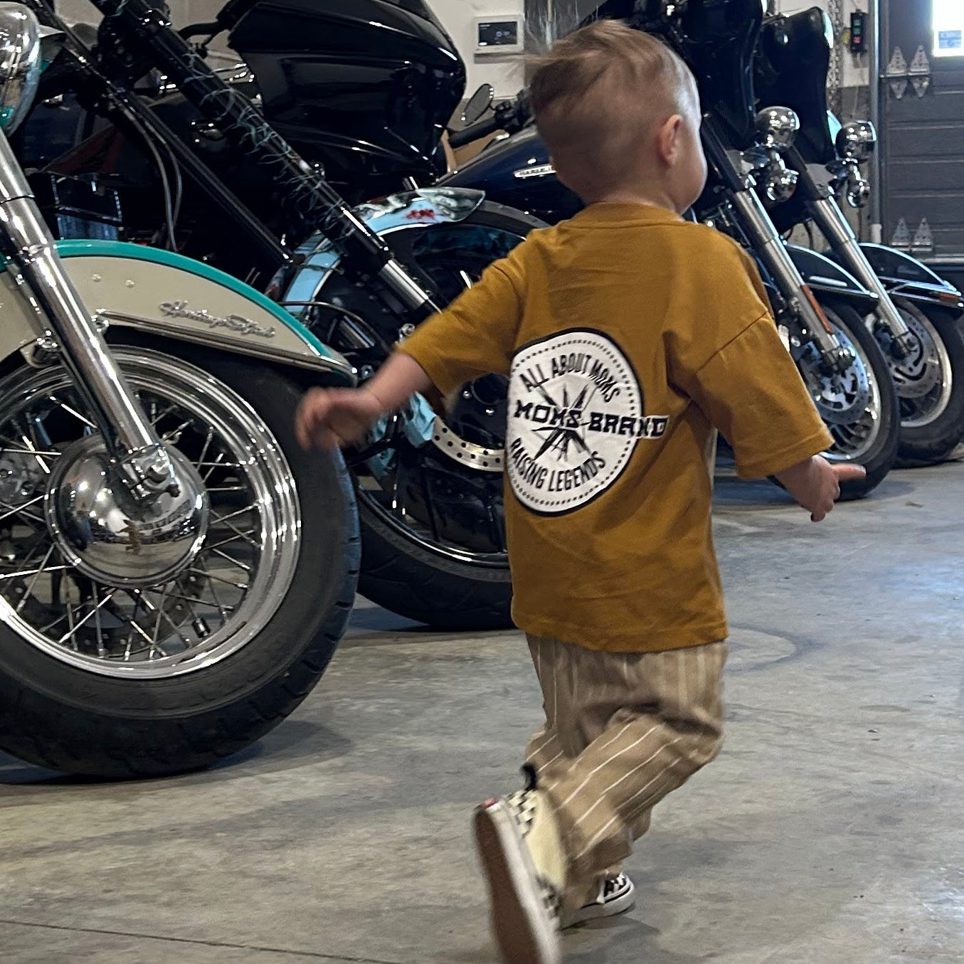 VÊTEMENTS POUR PETIT GARÇON - T-SHIRT SHAKA